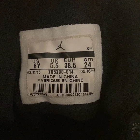 Nike Air Jordan 1 Retro High Cool Grey boys - Picture 5 of 7